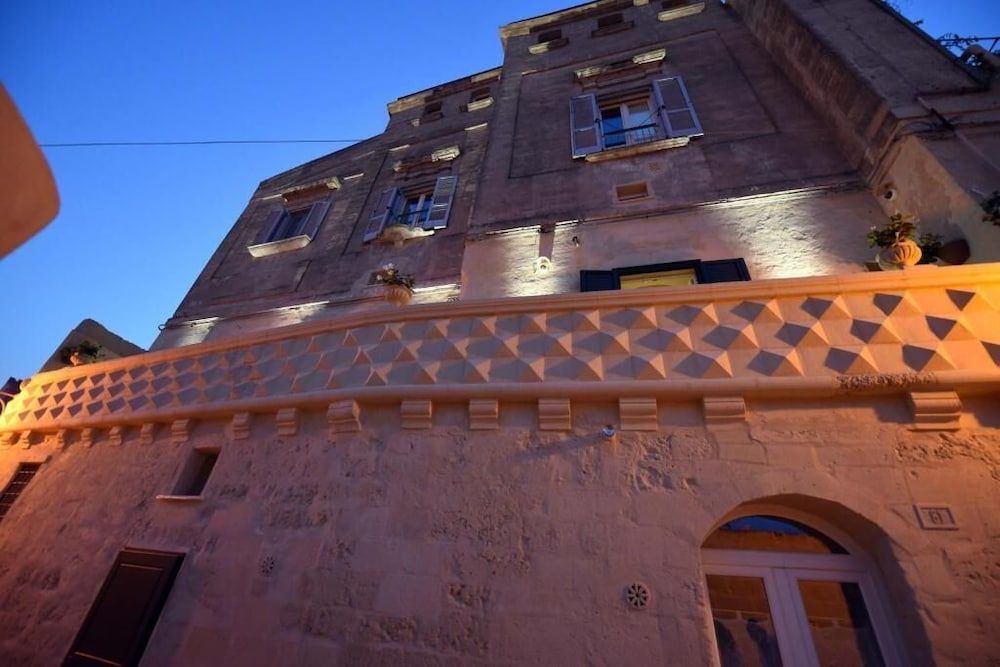 undefined Antica Dimora Storica la finestra sul Campanile 2