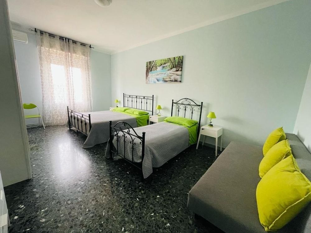 undefined Sassi Planet