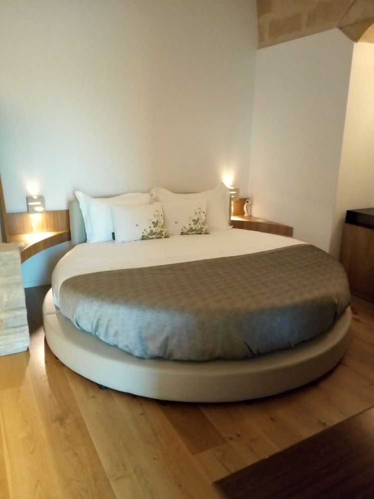 undefined Casa Festa Rooms 6