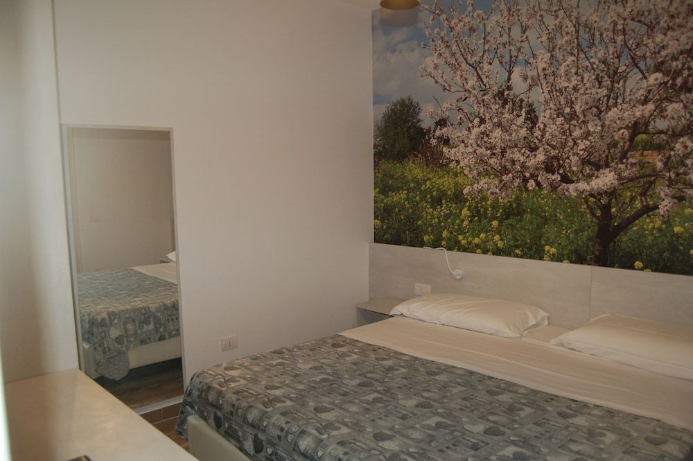Le 2 Gravine Basic Room, 1 Bedroom, Private Bathroom, Courtyard View 10