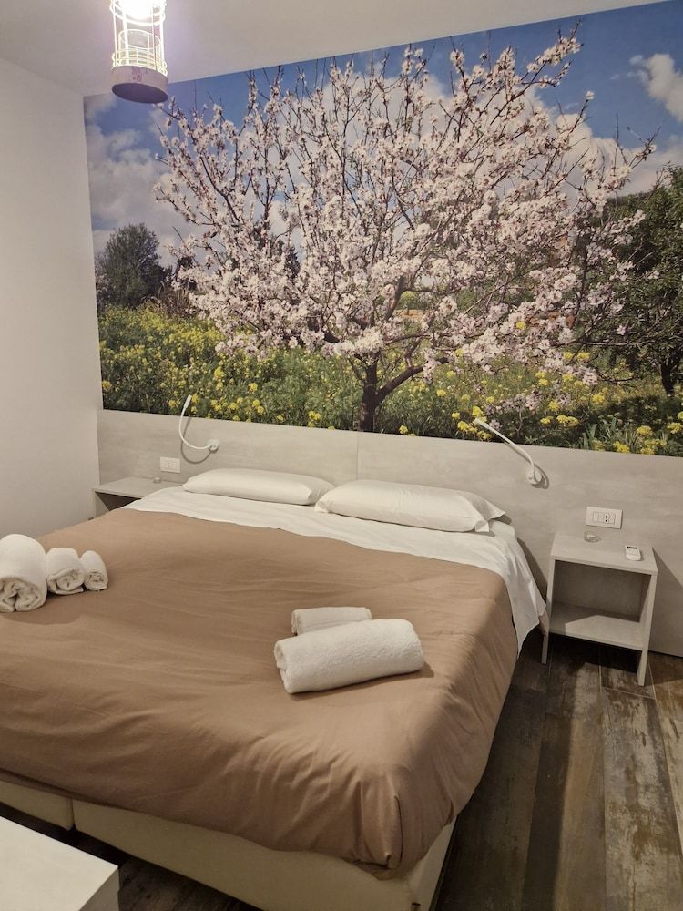 Le 2 Gravine Basic Room, 1 Bedroom, Private Bathroom, Courtyard View 4