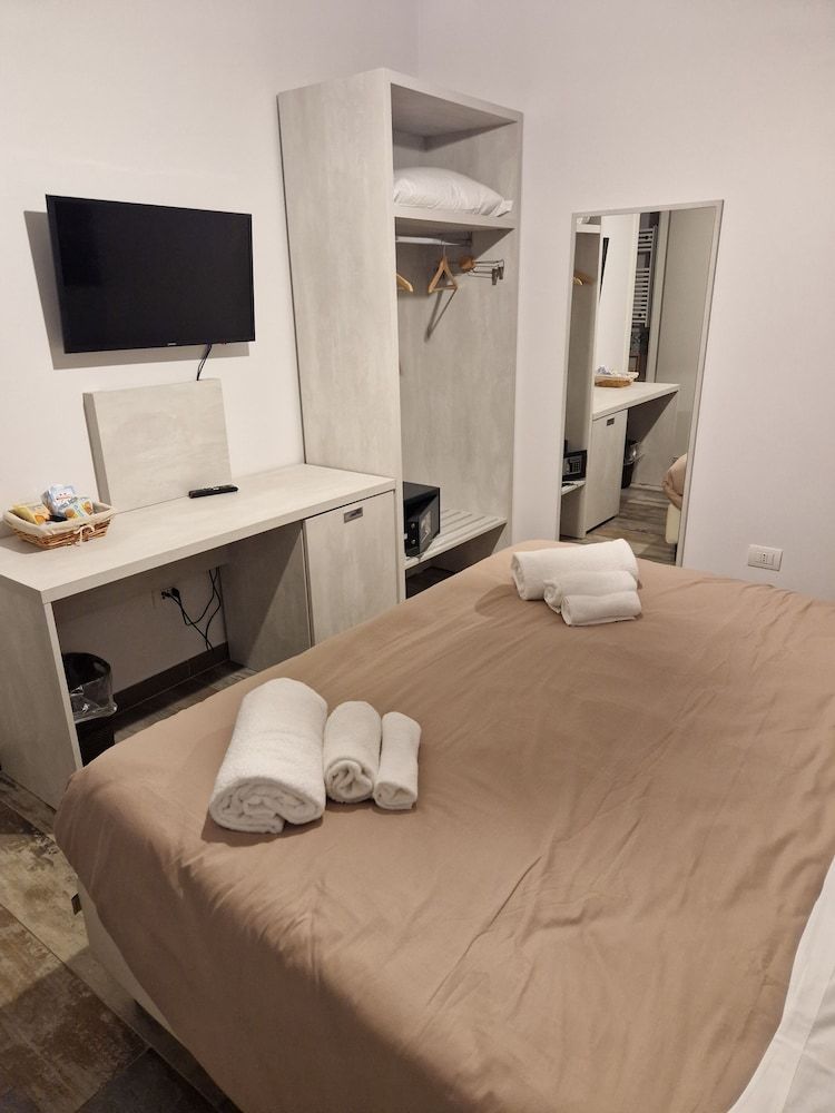 Le 2 Gravine Basic Room, 1 Bedroom, Private Bathroom, Courtyard View 2