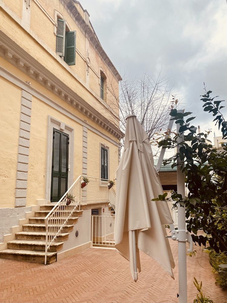 undefined Euvodia Luxury Rooms 4