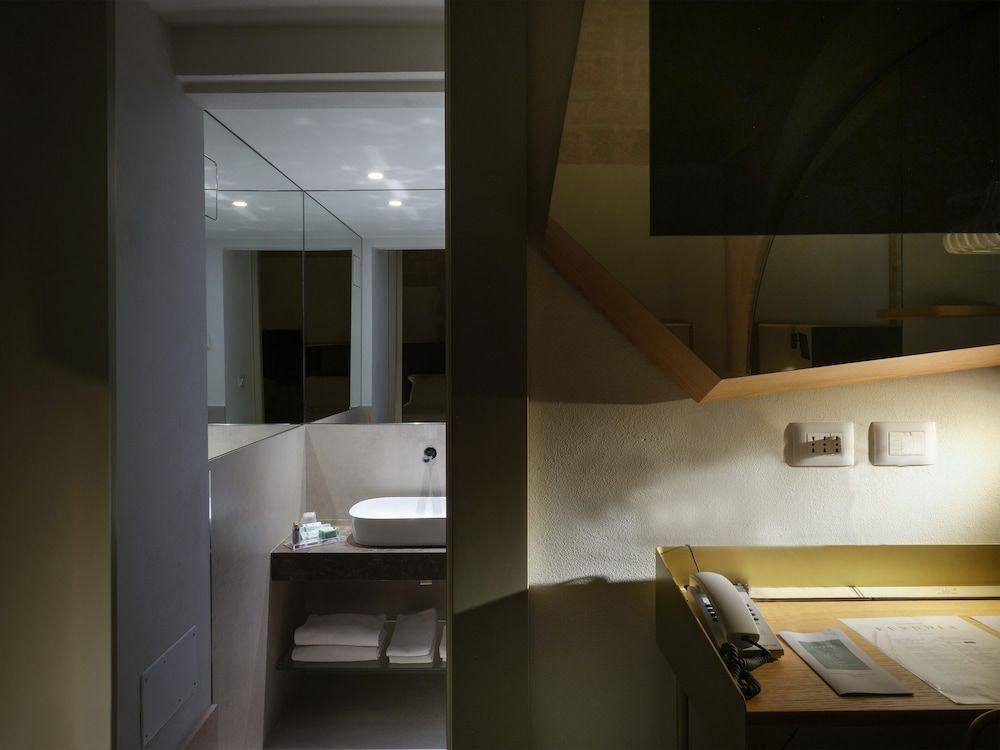 Euvodia Luxury Rooms Deluxe Double Room 7