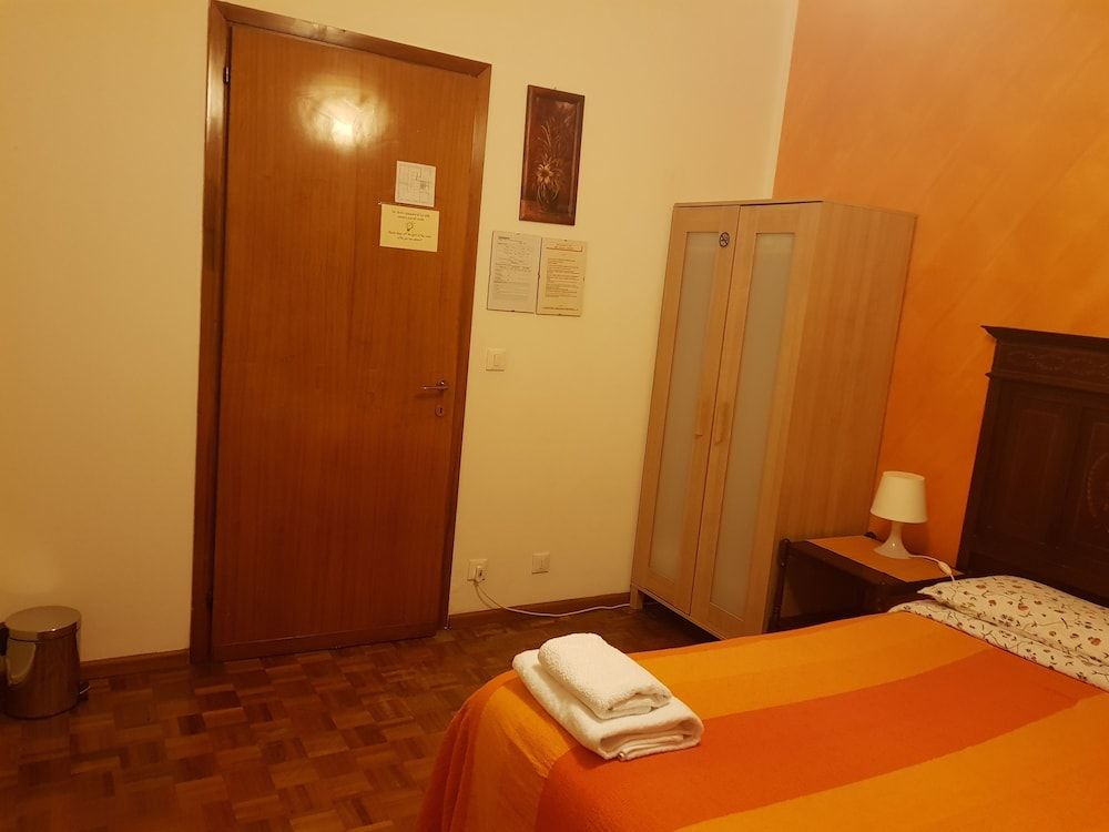 Double Room, Shared Bathroom, City View (Torcello)