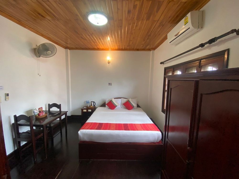 Vangsavath Hotel