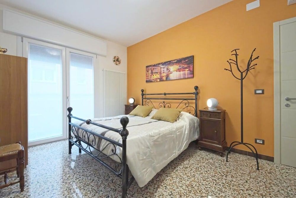 Standard Double Room, Private Bathroom (External)