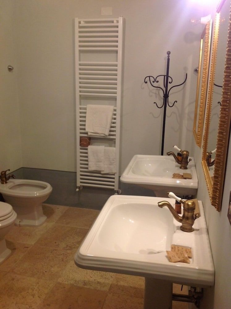 Palazzo Tombesi Trecci Superior Room 2