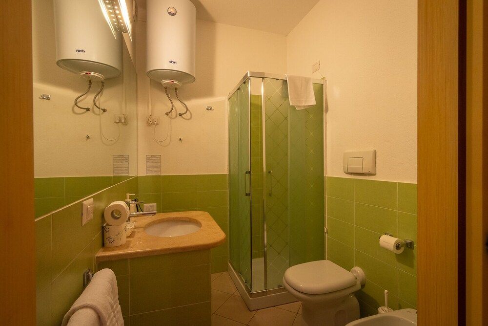 Delta rooms Quadruple Room 12