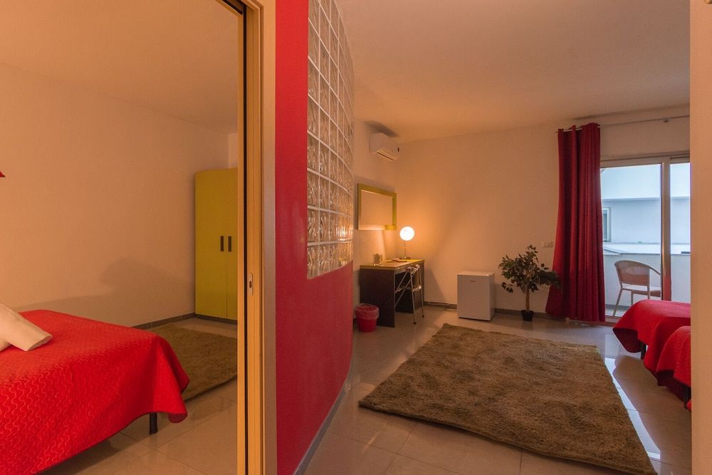 Delta rooms Quadruple Room 3