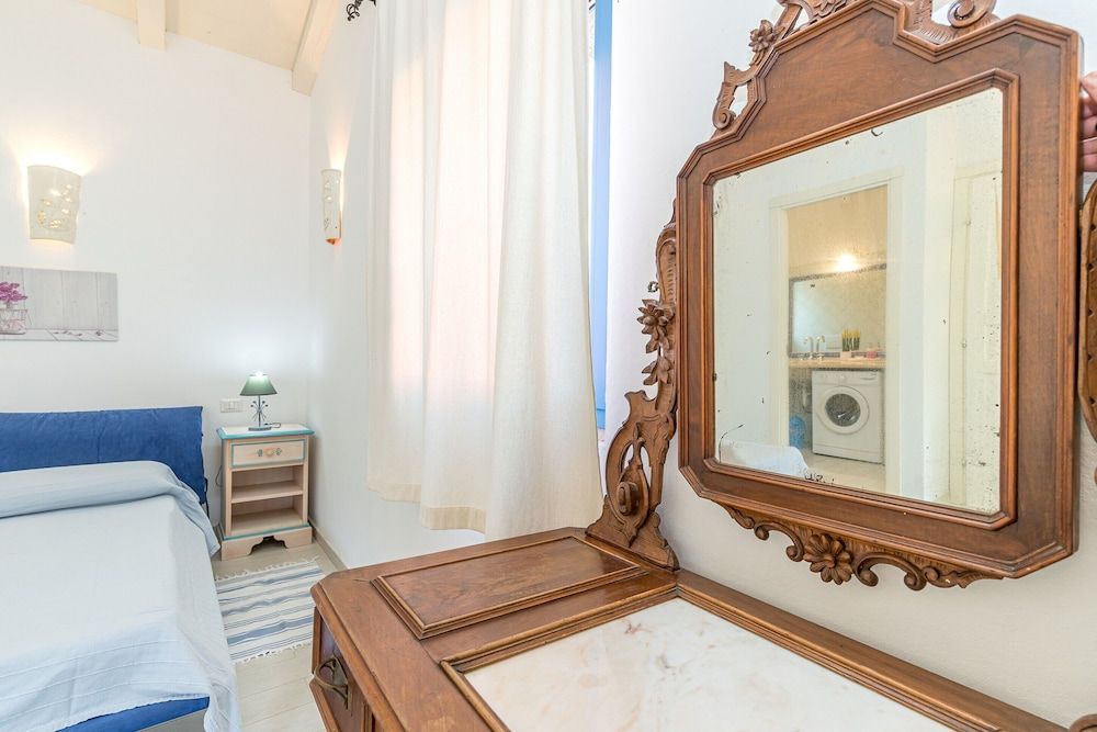 Family House, 1 Bedroom, 2 Bathrooms (Domos Pintadas Villetta in Porto)