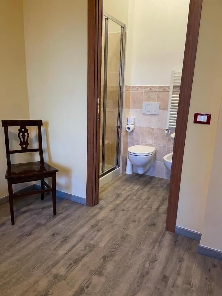 Agriturismo Poggio Ciliegio Comfort Room, 1 Queen Bed, Private Bathroom 4