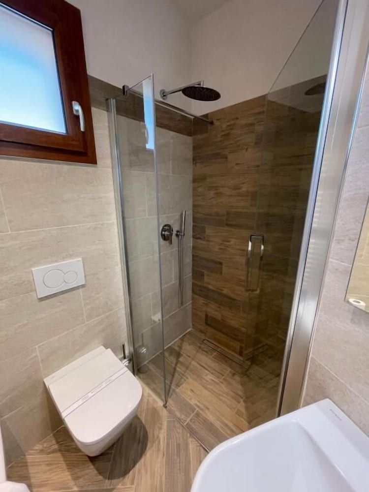 Agriturismo Poggio Ciliegio Comfort Room, 1 Queen Bed, Private Bathroom 3