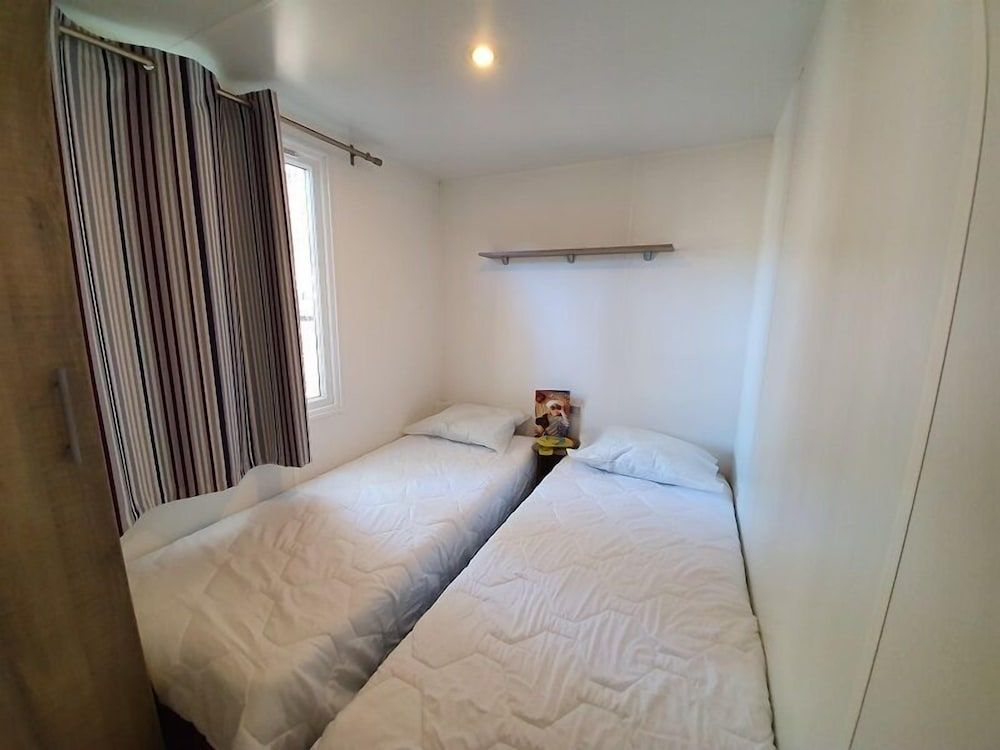Superior Mobile Home, 3 Bedrooms (Pet Friendly)