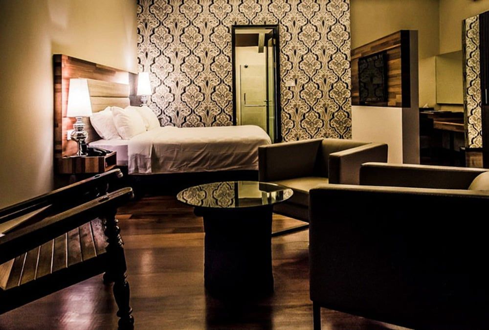 The Ranee Boutique Suites Sylvia Suite