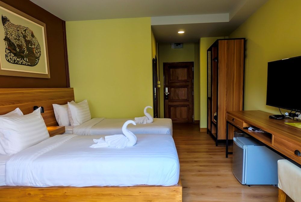 Siri Oriental Bangkok Hotel Deluxe Twin Room 3