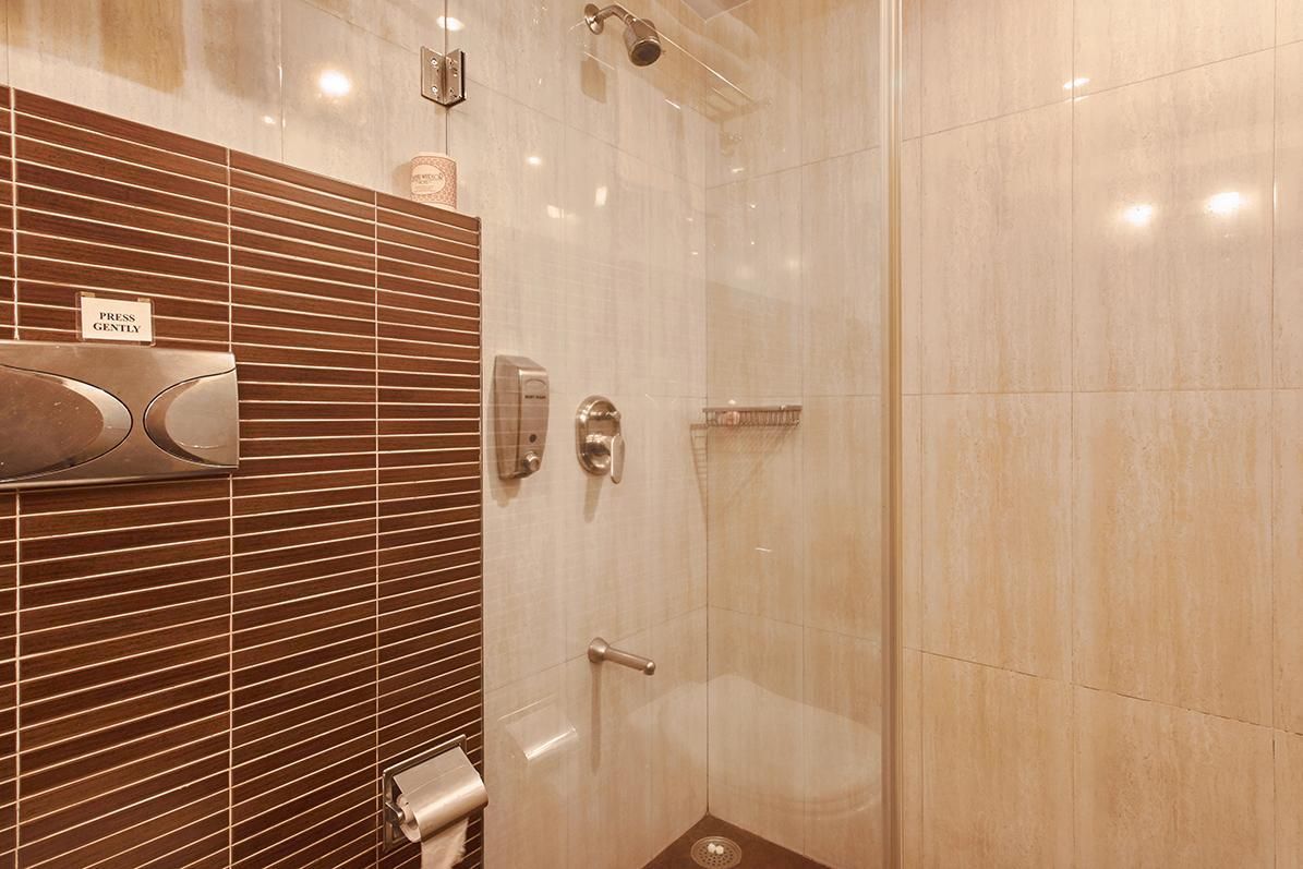 Chateau Windsor Hotel - Marine Drive Superior Room 6