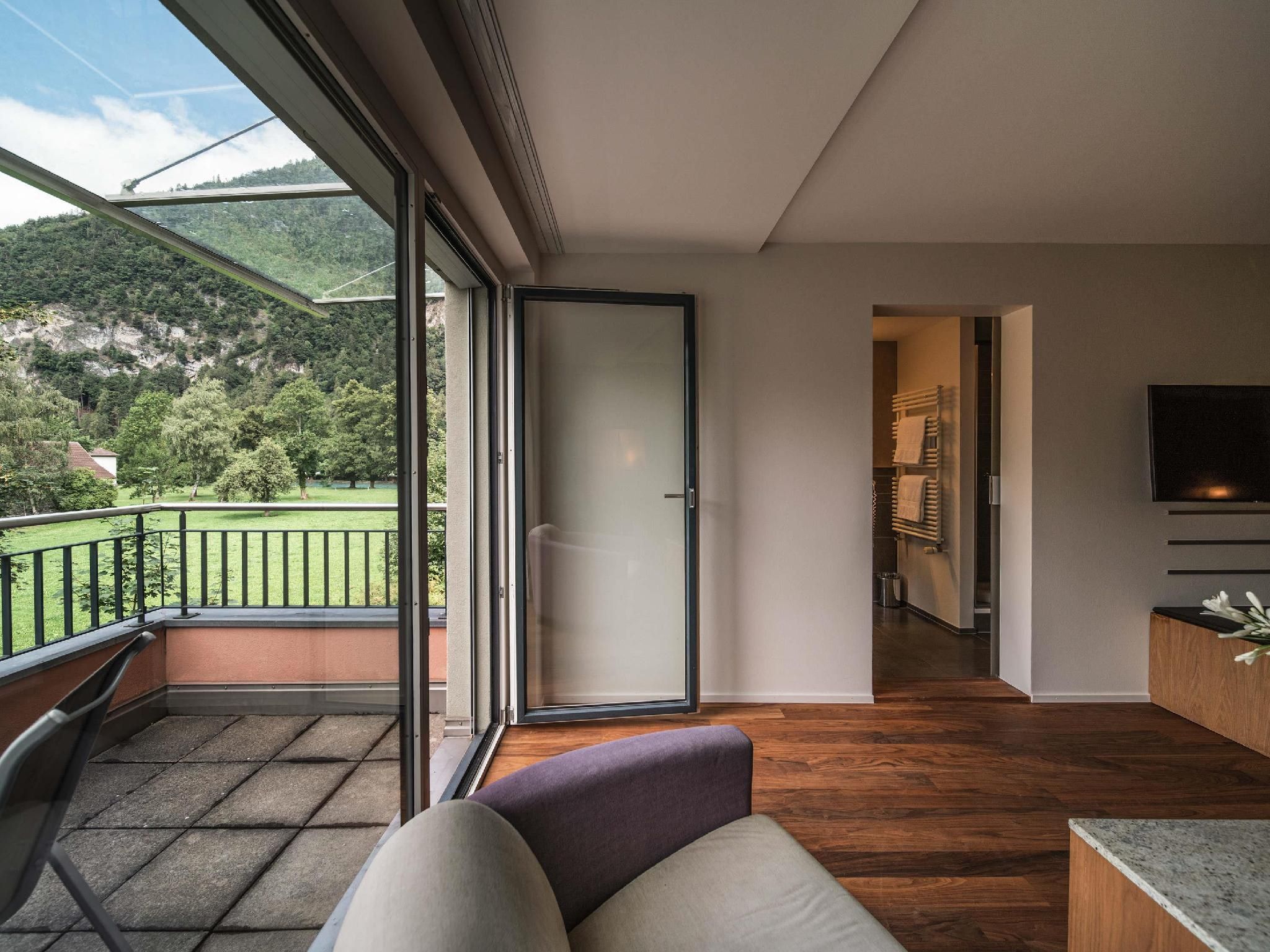 Modern, air-conditioned Junior Suite with balcony