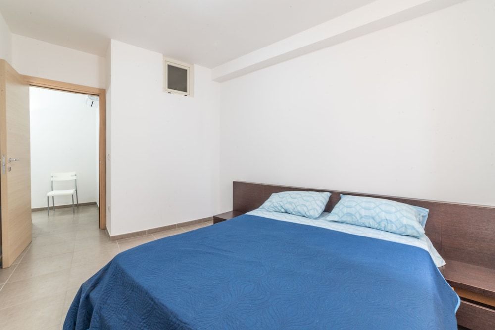 Basic Apartment