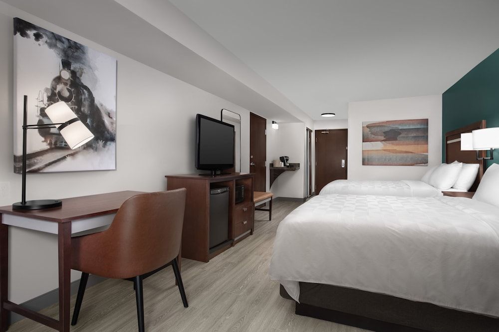 Standard Room, 2 Queen Beds, Balcony