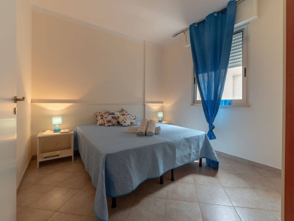 House, 1 Bedroom, Balcony, City View