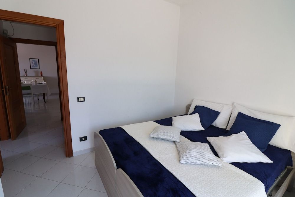 House, 2 Bedrooms, Balcony, City View