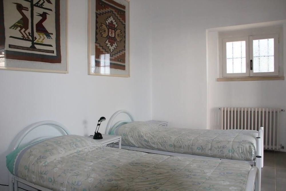Traditional House, 2 Bedrooms