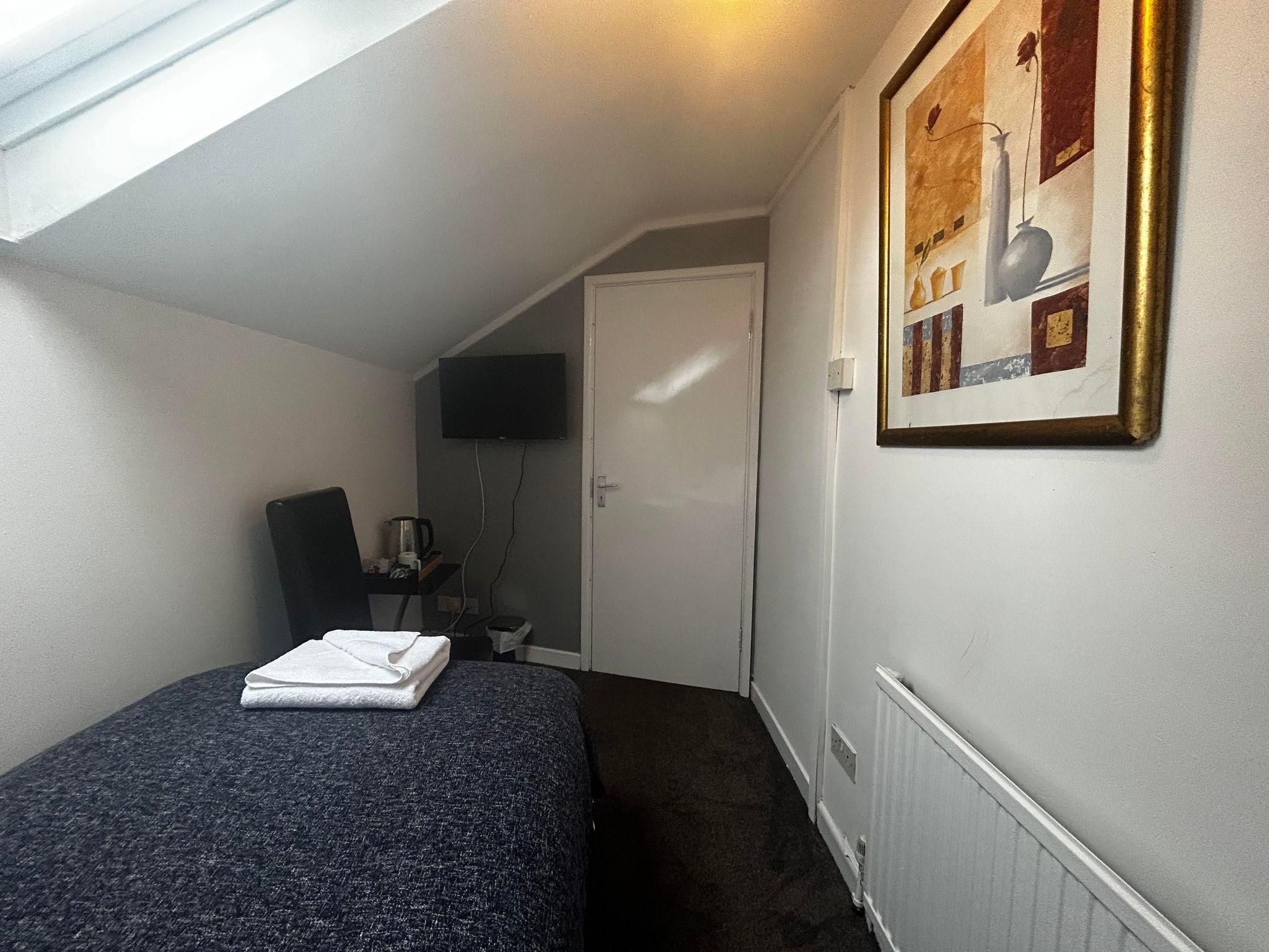 single room-private bathroom