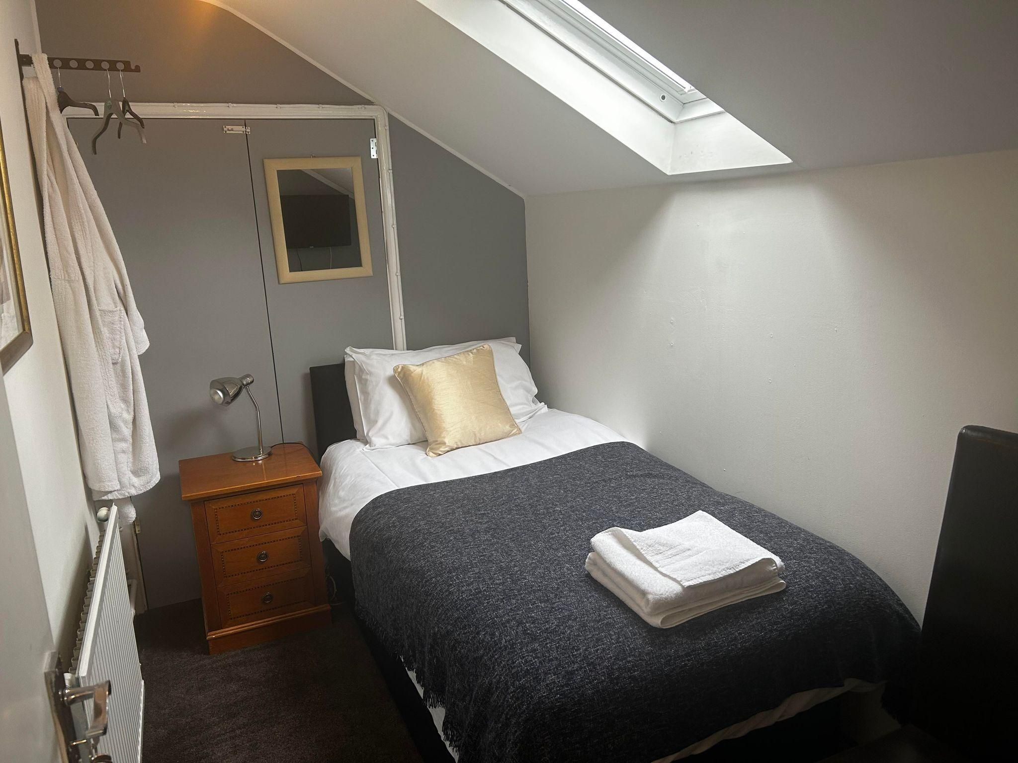 single room-private bathroom