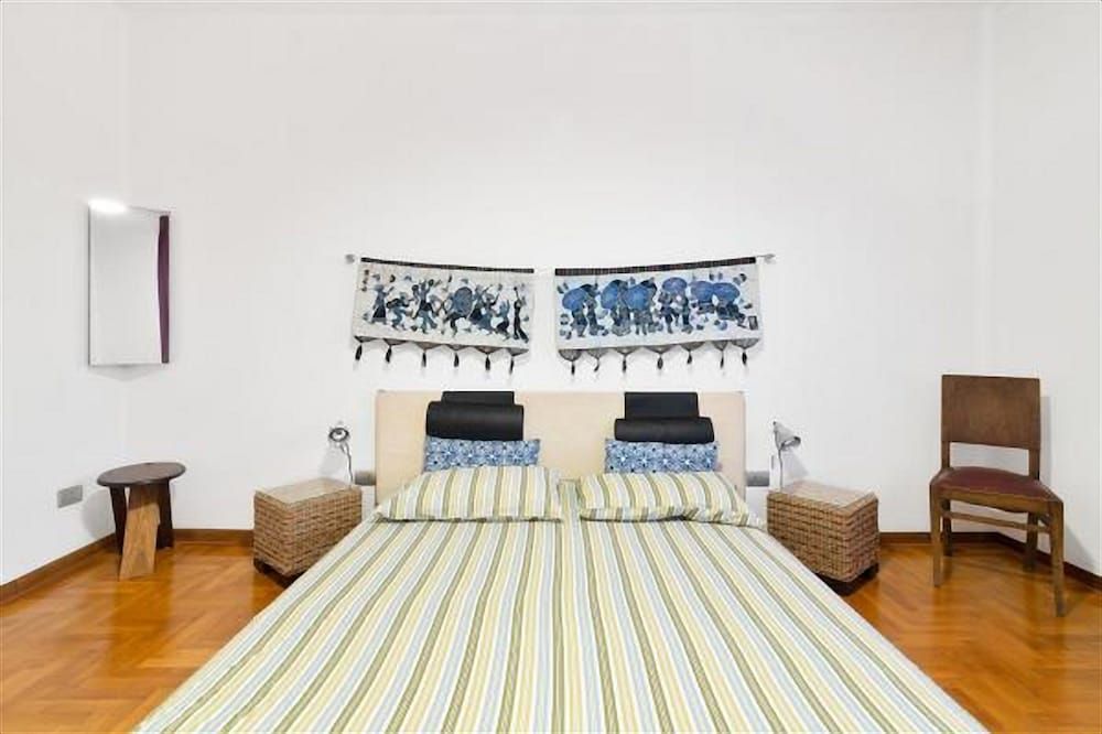 undefined Tedeschi 5