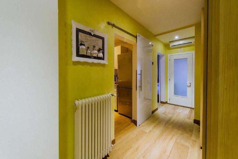 Welc-om Vittoria Apartment, 2 Bedrooms, City View 21