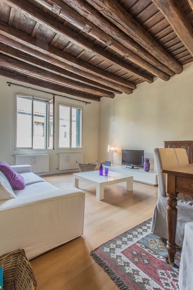 Padova - Via Tadi 39 Apartment, 2 Bedrooms 16