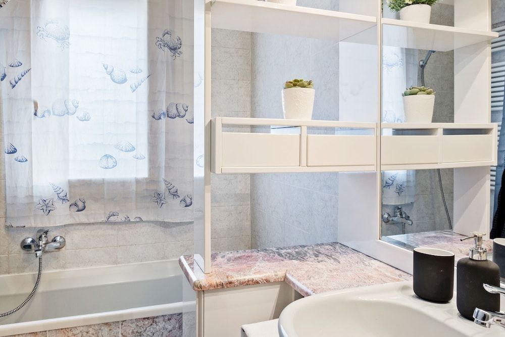 undefined San Carlo Luminous Apartment 9