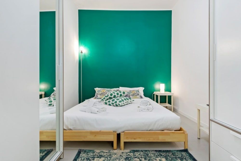 undefined Dante Central Mini Flat