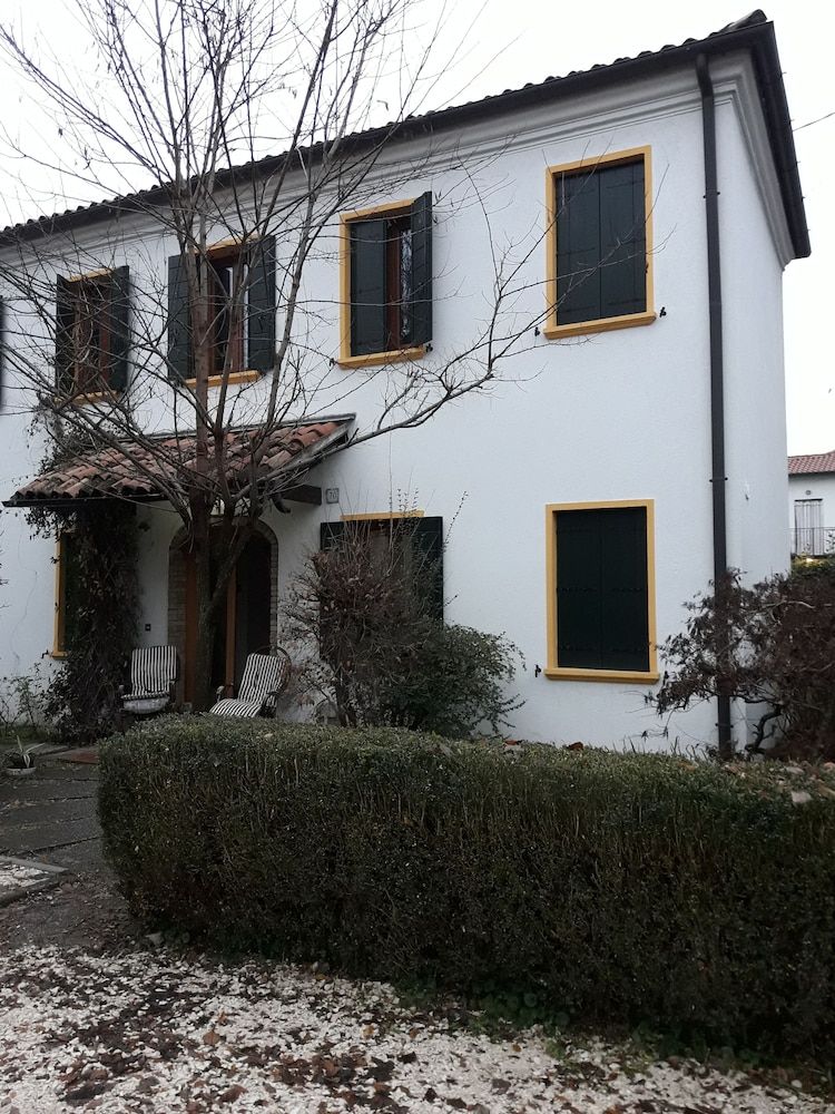 undefined Room Garden 5