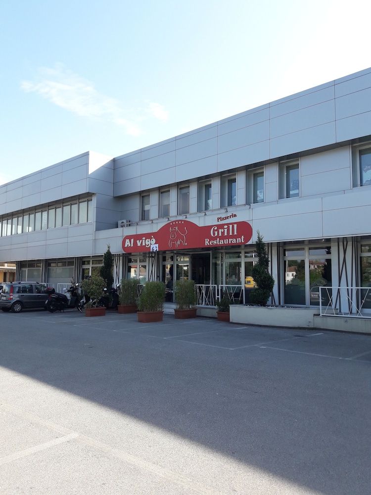 undefined Room Garden 6