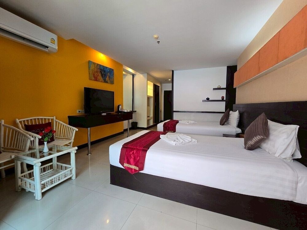 undefined Baron Beach Hotel 3