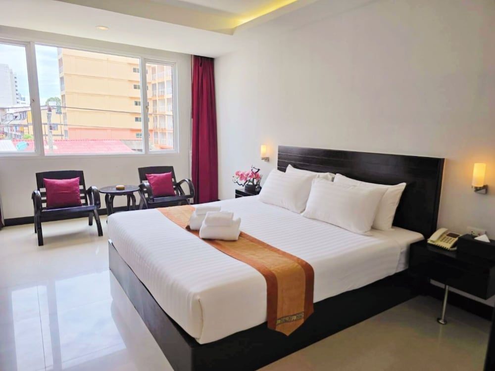 undefined Baron Beach Hotel 8