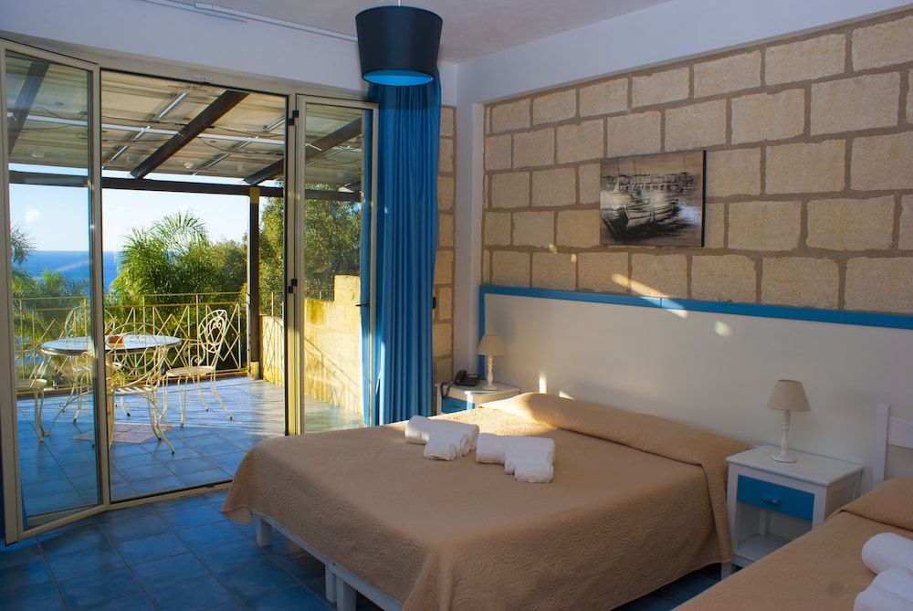 CapoSperone Resort Standard Double Room, 1 Double Bed
