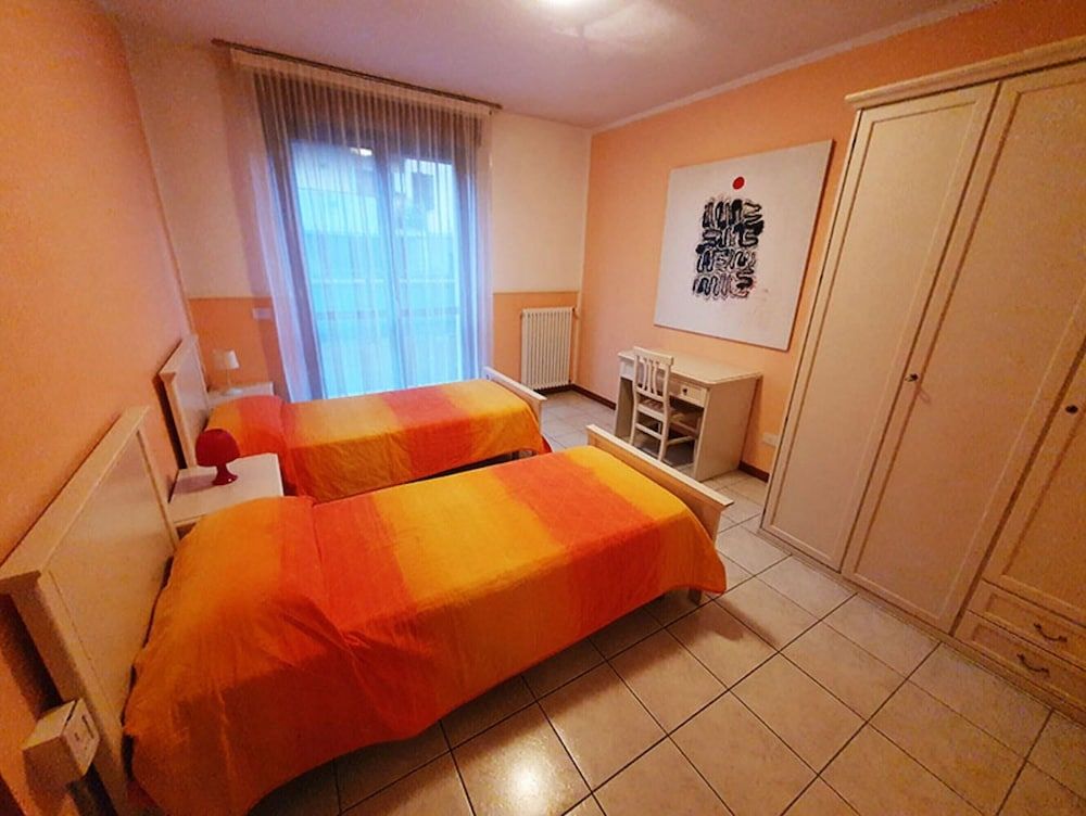 Family Apartment, Multiple Beds, 2 Bathrooms, Garden Area (Family Oasi Garda 6)