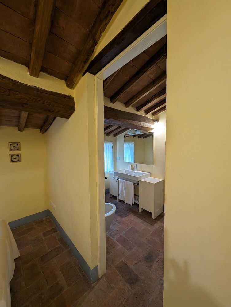 Podere Spedalone Comfort Double Room, Garden View 11