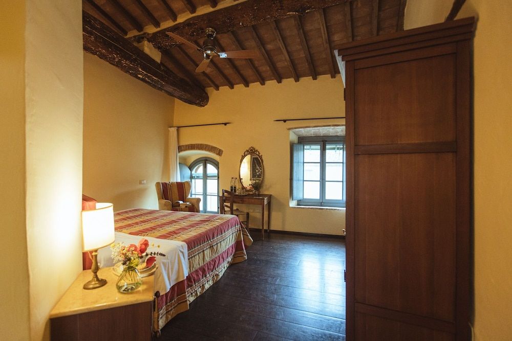 Podere Spedalone Superior Double or Twin Room 9