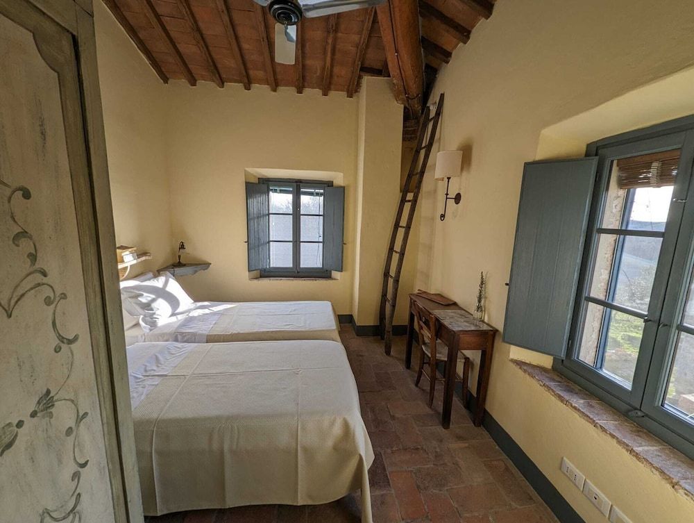 Podere Spedalone Comfort Double Room, Garden View 10