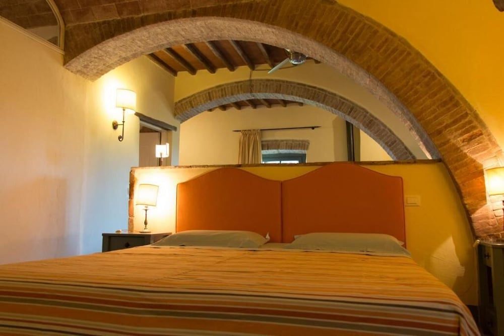 Podere Spedalone Superior Studio Suite 2