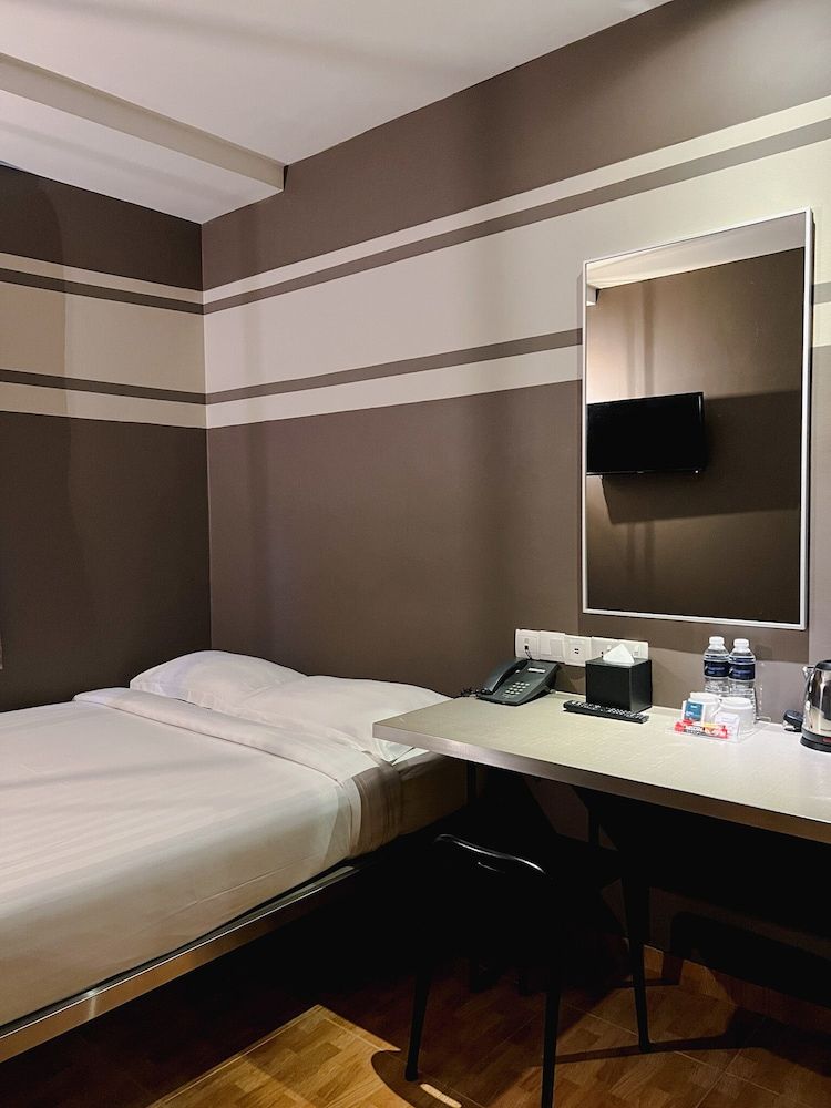 Fragrance Hotel - Kovan Superior Plus Double Room 3