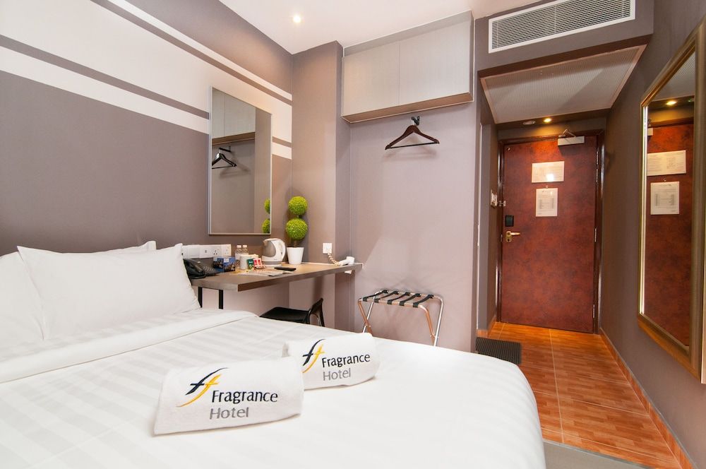 undefined Fragrance Hotel - Kovan 10