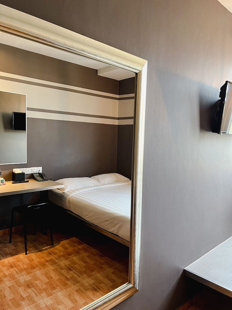 Fragrance Hotel - Kovan Superior Plus Double Room 14