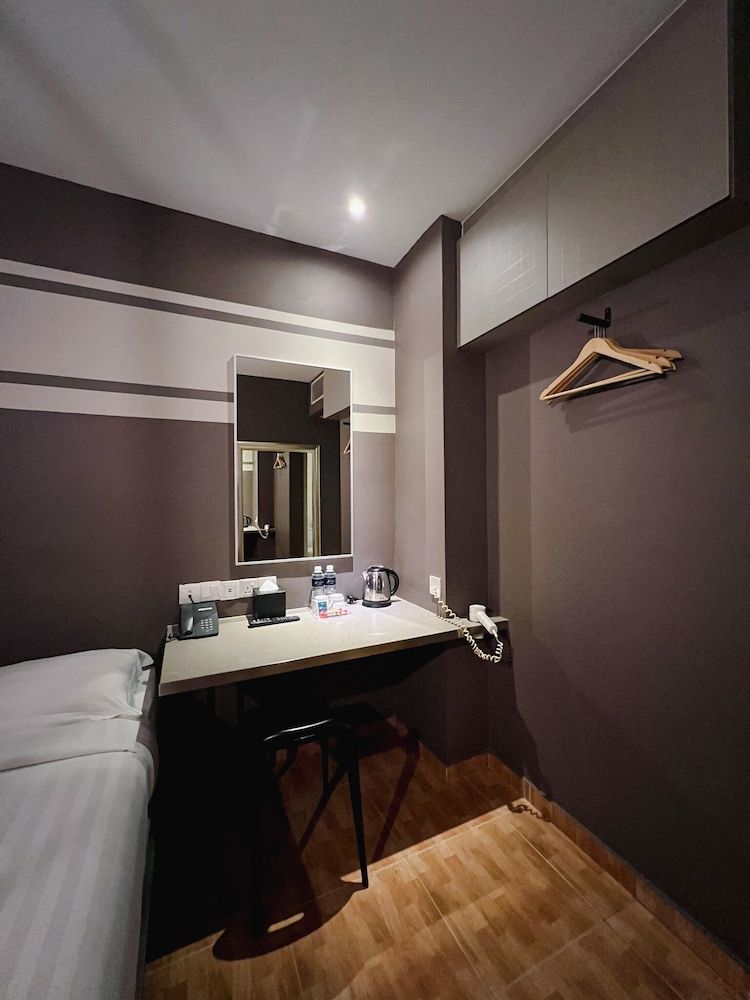 Fragrance Hotel - Kovan Superior Plus Double Room 28