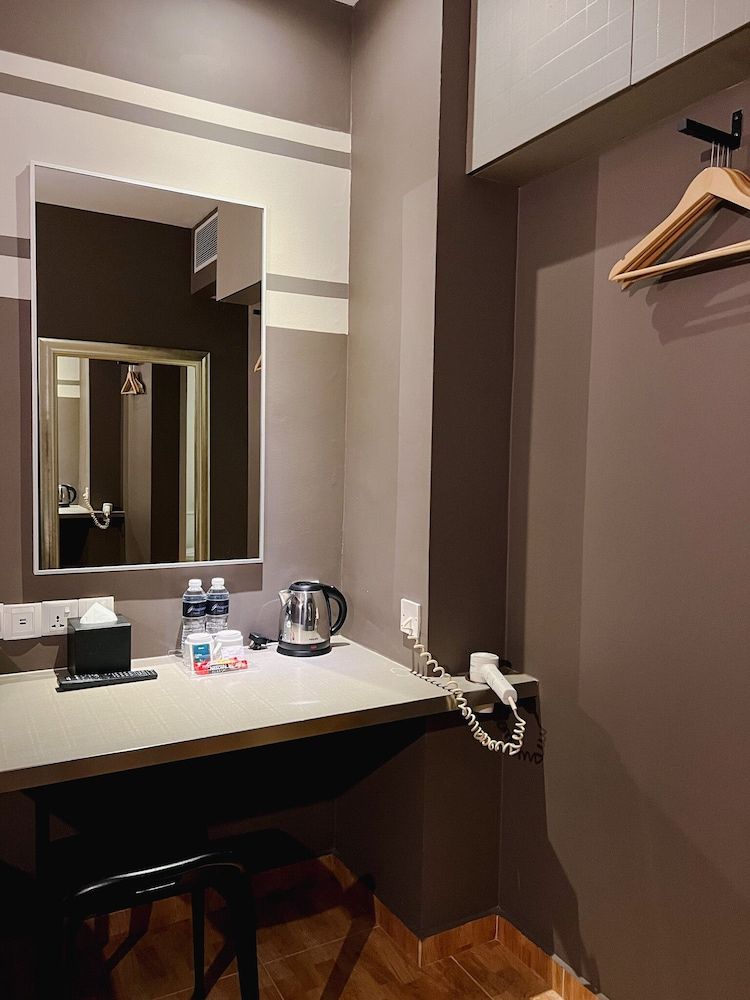 Fragrance Hotel - Kovan Superior Plus Double Room 21
