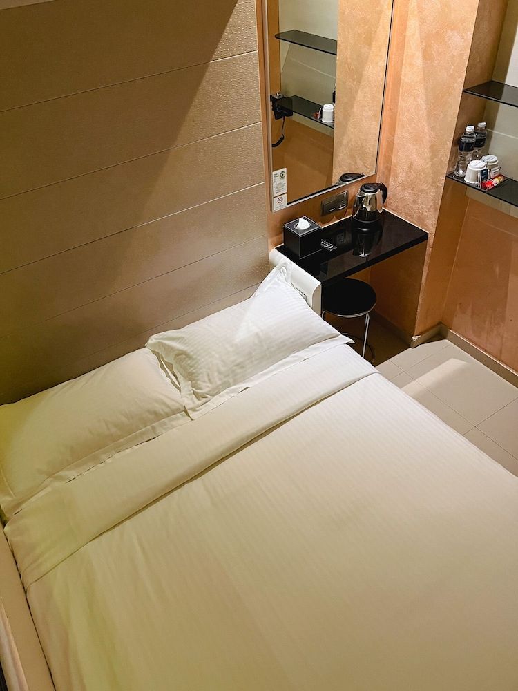 undefined Fragrance Hotel - Viva 8